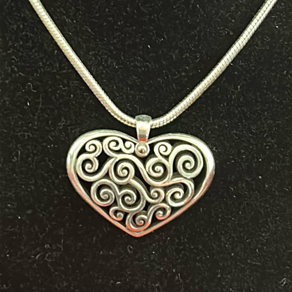 Beautiful Brighton open heart pendant and silver tone necklace. Great condition!